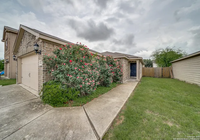 Homes for sale in San Antonio, TX | 6126 Pleasant Lake, San Antonio, TX 78222 | MLS# 1861766