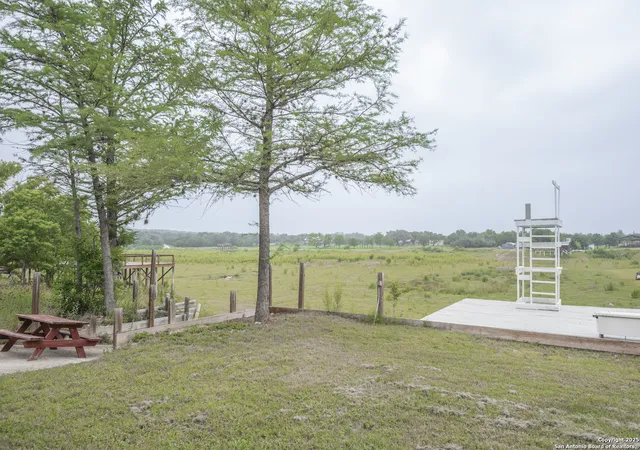 4th image of 352 Longhorn Dr, Bandera, TX 78003 | MLS# 1861822