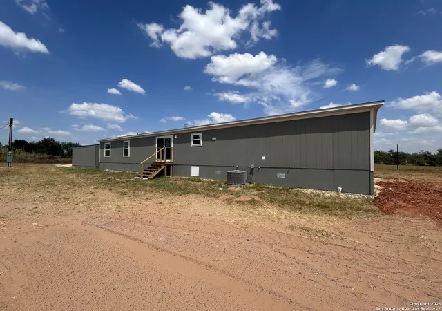 24th image of 1192 County Road 329, Floresville, TX 78114 | MLS# 1861858