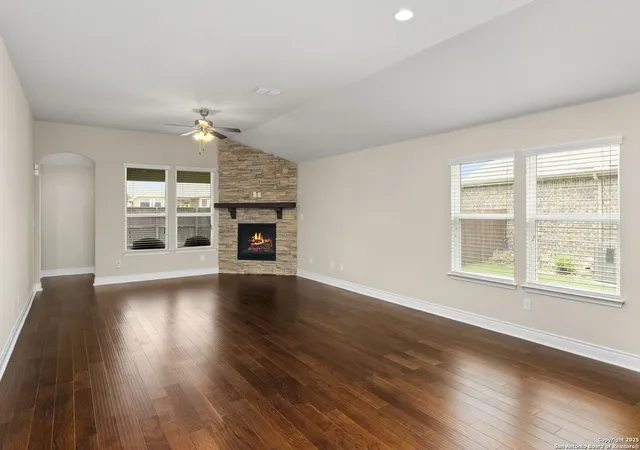 4th image of 620 Ridgemeadow, New Braunfels, TX 78130 | MLS# 1861923