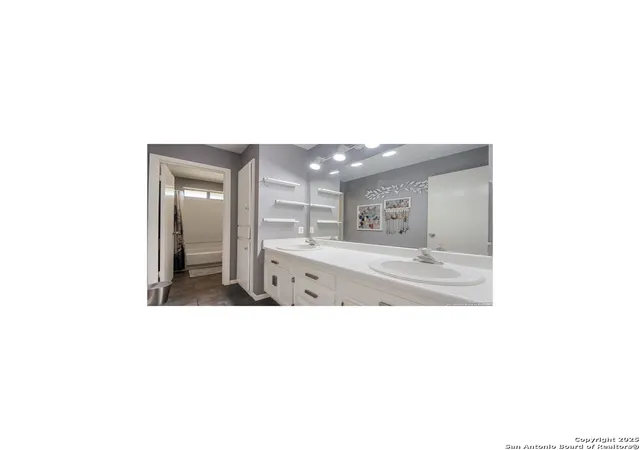 Photo 4 of Sale Pending at 342 Turner, Pleasanton, TX 78064 | MLS# 1862004 | Listing updated on 2025-09-15