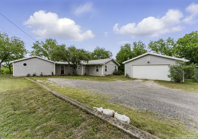3rd image of 366 Arrow, San Marcos, TX 78666 | MLS# 1862027