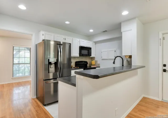 4th image of 2215 Shady Rock Circle, San Antonio, TX 78231 | MLS# 1862056