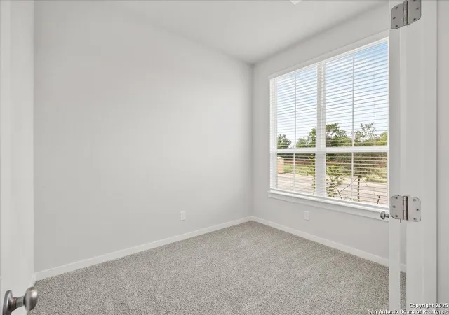 4th image of 529 Canyon Live Oak, Seguin, TX 78155 | MLS# 1862066