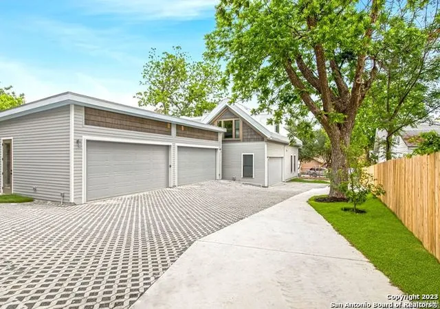 Photo 2 of Multi family home for sale at 808 E Carson St, San Antonio, TX 78208 | MLS# 1862168 | Listing updated on 2025-05-10