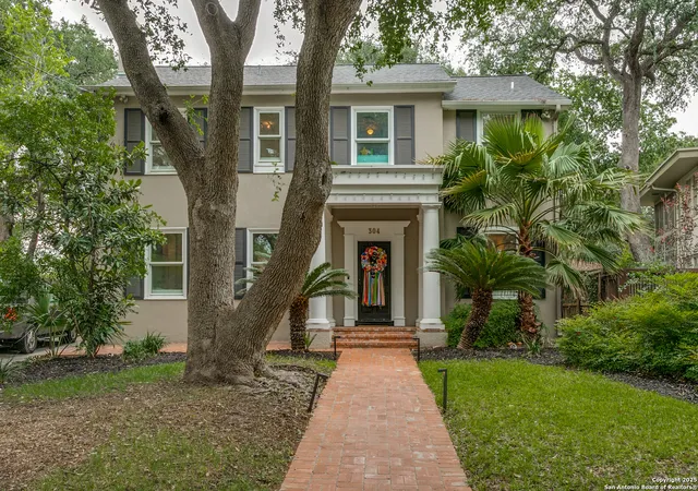 Photo 2 of Sale Pending at 304 Kennedy Ave, San Antonio, TX 78209 | MLS# 1862362 | Listing updated on 2025-12-03