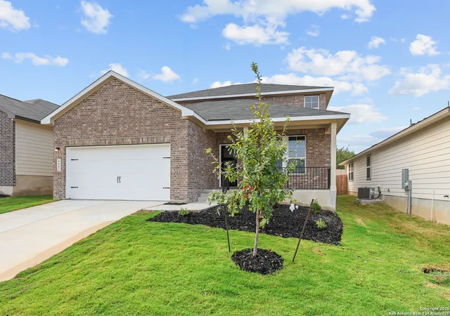 Photo 2 of Sale Pending at 6602 Lowrie Block, San Antonio, TX 78239 | MLS# 1862411 | Listing updated on 2025-10-29