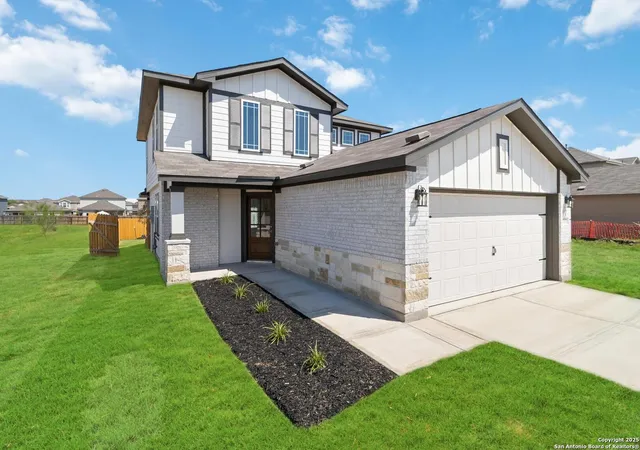 Photo 2 of Sale Pending at 5930 Willow Point Blvd, San Antonio, TX 78219 | MLS# 1862505 | Listing updated on 2025-10-24