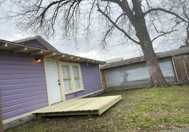Photo 2 of Multi family home for sale at 231 Gabriel, San Antonio, TX 78202 | MLS# 1862557 | Listing updated on 2025-08-31