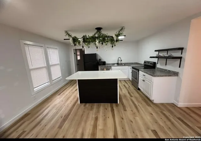Photo 3 of Multi family home for sale at 231 Gabriel, San Antonio, TX 78202 | MLS# 1862557 | Listing updated on 2025-08-31