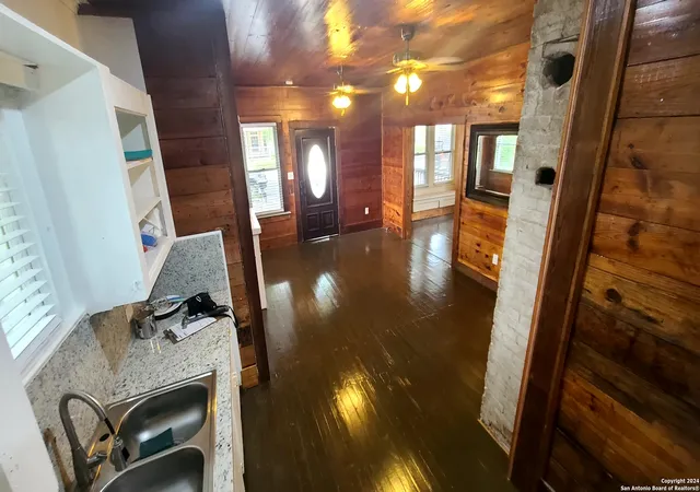 4th image of 1022 Pasadena, San Antonio, TX 78201 | MLS# 1862608