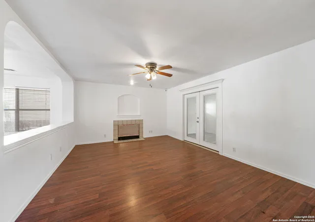 Photo 4 of Single family home for sale at 4918 Lost Tree, San Antonio, TX 78244 | MLS# 1862669 | Listing updated on 2025-05-12