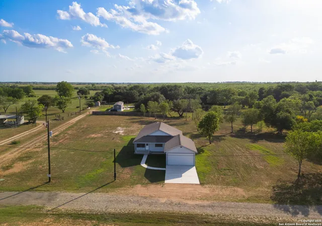 Photo 3 of Single family home for sale at 310 Creek Ln, Poth, TX 78147 | MLS# 1862684 | Listing updated on 2026-02-06
