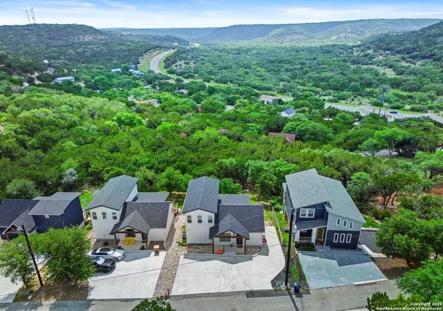 Photo 1 of Single family home for sale at 537 Dusty Saddle, Canyon Lake, TX 78133 | MLS# 1862706 | Listing updated on 2026-08-16