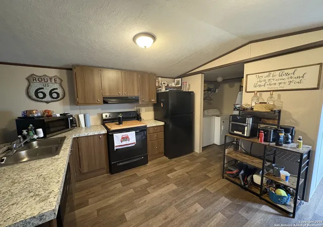Photo 4 of Manufactured home for sale at 145 Private Road 4777, Castroville, TX 78009 | MLS# 1862761 | Listing updated on 2025-12-11