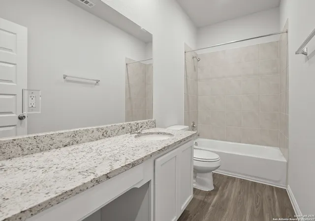 Photo 3 of Single family home for sale at 140 Duck Trail, San Antonio, TX 78212 | MLS# 1862846 | Listing updated on 2025-10-18