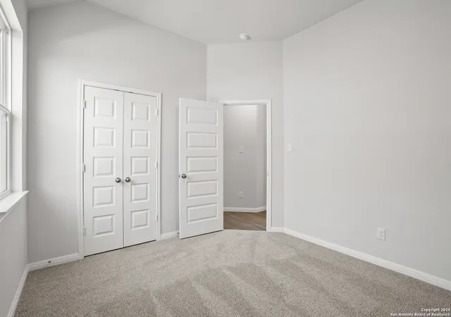 Photo 4 of Single family home for sale at 140 Duck Trail, San Antonio, TX 78212 | MLS# 1862846 | Listing updated on 2025-10-18