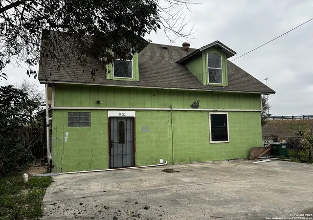 Photo 3 of Single family home for sale at 712 Green, San Antonio, TX 78225 | MLS# 1862847 | Listing updated on 2025-11-15