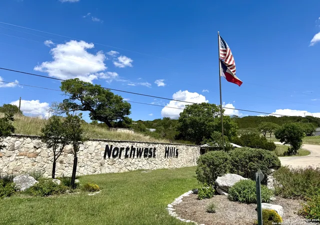 Photo 1 of Single family home for sale at 120 Sam Houston, Kerrville, TX 78028 | MLS# 1862936 | Listing updated on 2025-09-02