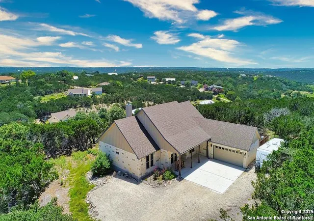 Photo 2 of Single family home for sale at 120 Sam Houston, Kerrville, TX 78028 | MLS# 1862936 | Listing updated on 2025-09-02