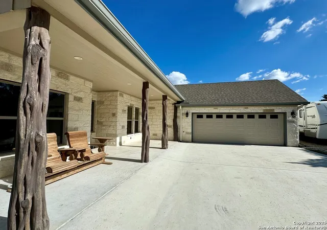 Photo 3 of Single family home for sale at 120 Sam Houston, Kerrville, TX 78028 | MLS# 1862936 | Listing updated on 2025-09-02