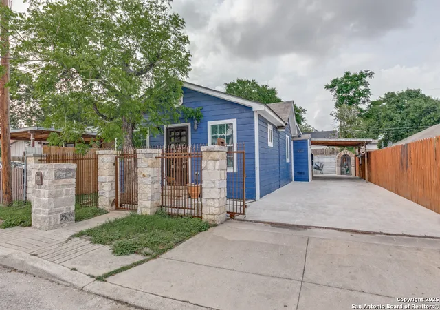 Photo 1 of Sale Pending at 113 Chico Aly, San Antonio, TX 78225 | MLS# 1863046 | Listing updated on 2026-01-07