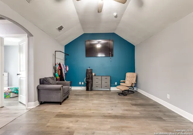 Photo 4 of Sale Pending at 113 Chico Aly, San Antonio, TX 78225 | MLS# 1863046 | Listing updated on 2026-01-07