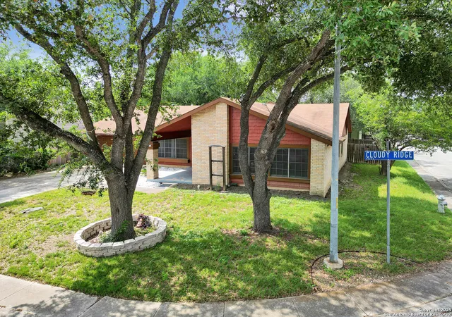 Photo 3 of Sale Pending at 6149 Cloudy Ridge, San Antonio, TX 78247 | MLS# 1863086 | Listing updated on 2025-10-24