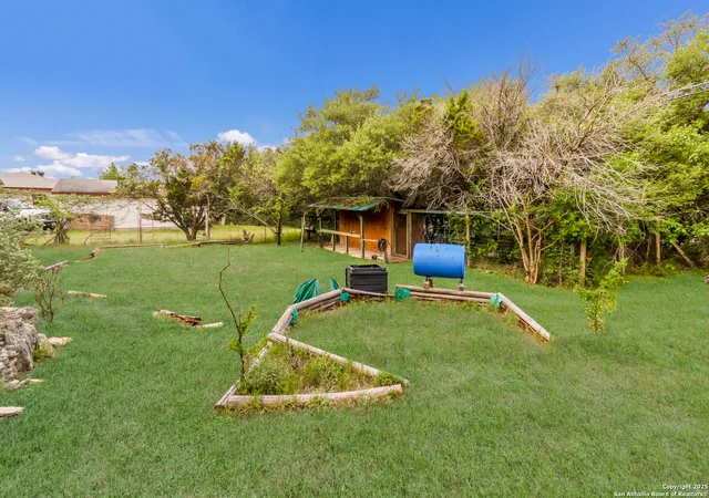 Photo 34 of Single family home for sale at 1437 Roadrunner, Canyon Lake, TX 78133 | MLS# 1863123 | Listing updated on 2025-10-20