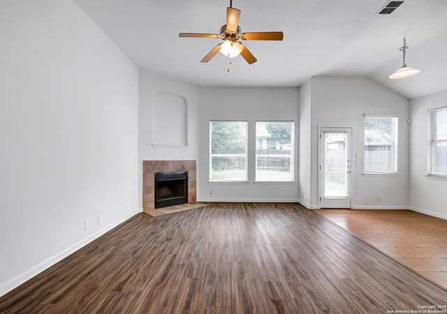 Photo 4 of Sale Pending at 1917 Francis Drake, Windcrest, TX 78239 | MLS# 1863197 | Listing updated on 2025-09-22