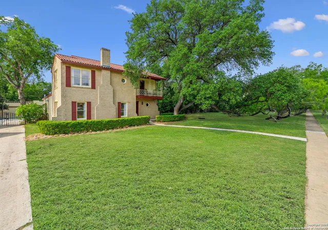 Homes for sale in San Antonio, TX | 2112 W Gramercy, San Antonio, TX 78201 | MLS# 1863202