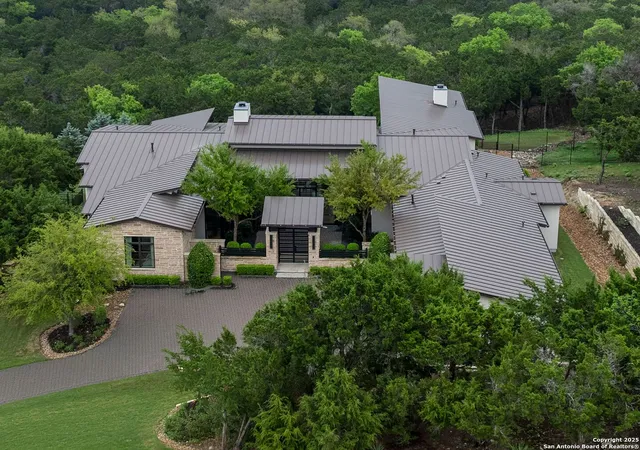 Photo 3 of Single family home for sale at 4701 Peralta Lane, Austin, TX 78735 | MLS# 1863251 | Listing updated on 2025-08-18