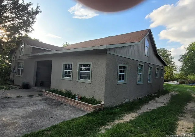 Photo 2 of Single family home for sale at 415 Gray, San Antonio, TX 78208 | MLS# 1863300 | Listing updated on 2026-01-24