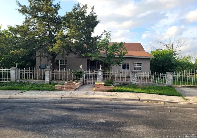 Photo 1 of Single family home for sale at 415 Gray, San Antonio, TX 78208 | MLS# 1863300 | Listing updated on 2026-01-24