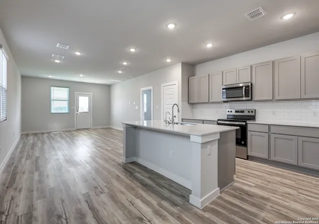 Photo 3 of Sale Pending at 4730 Sahara Vlys, San Antonio, TX 78222 | MLS# 1863302 | Listing updated on 2025-10-16