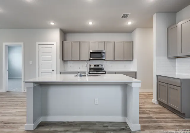 Photo 3 of Sale Pending at 4730 Sahara Vlys, San Antonio, TX 78222 | MLS# 1863302 | Listing updated on 2025-10-16