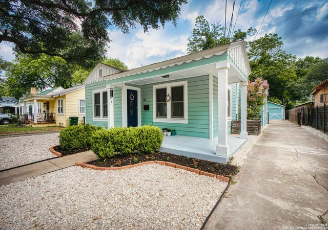 Photo 2 of Single family home for sale at 717 W Kings Hwy, San Antonio, TX 78212 | MLS# 1863317 | Listing updated on 2025-09-29