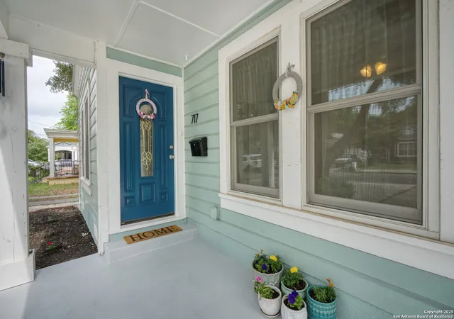 Photo 3 of Single family home for sale at 717 W Kings Hwy, San Antonio, TX 78212 | MLS# 1863317 | Listing updated on 2025-09-29