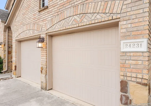 Photo 2 of Single family home for sale at 24231 Canyon Row, San Antonio, TX 78260 | MLS# 1863331 | Listing updated on 2025-08-04