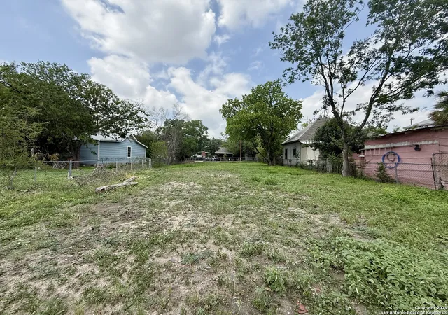 Photo 4 of Land for sale at 622 Martin Luther King Dr, San Antonio, TX 78203 | MLS# 1863333 | Listing updated on 2026-08-28