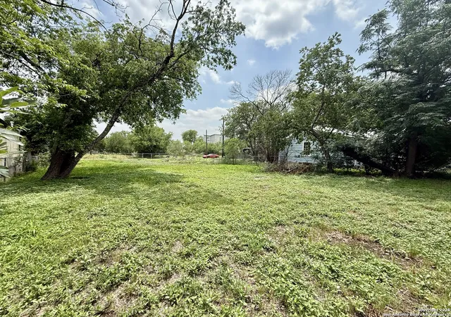 Photo 1 of Land for sale at 622 Martin Luther King Dr, San Antonio, TX 78203 | MLS# 1863333 | Listing updated on 2026-08-28