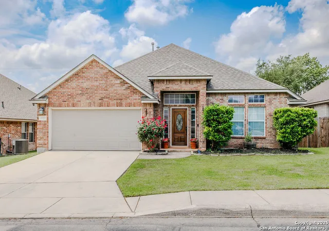 Photo 3 of Single family home for sale at 26923 Trinity Heights, San Antonio, TX 78261 | MLS# 1863516 | Listing updated on 2025-07-15