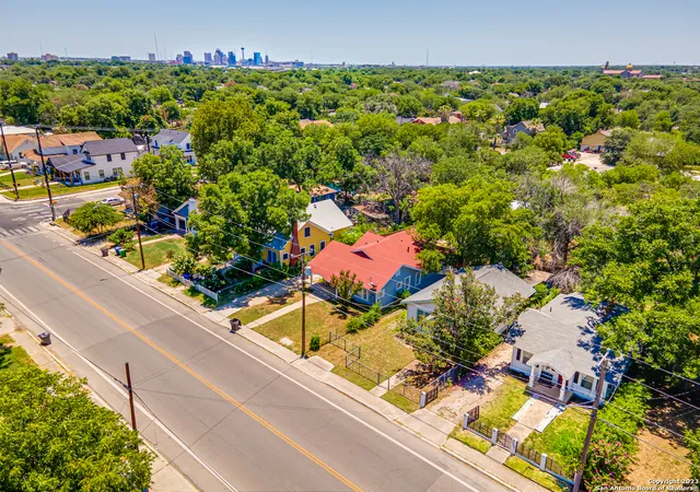 4th image of 1822 W Woodlawn, San Antonio, TX 78201 | MLS# 1863698