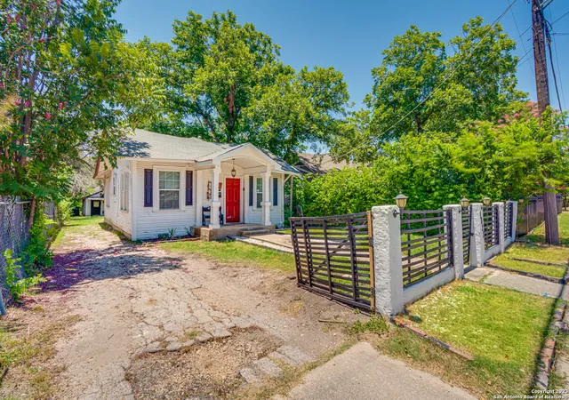 5th image of 1822 W Woodlawn, San Antonio, TX 78201 | MLS# 1863698