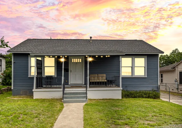 Homes for sale in San Antonio, TX | 1443 W Kings Hwy, San Antonio, TX 78201 | MLS# 1863783