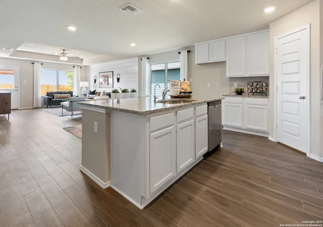 Photo 4 of Sale Pending at 148 Duck Trail, San Antonio, TX 78245 | MLS# 1863823 | Listing updated on 2025-07-15