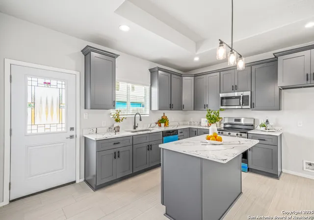 Photo 2 of Sale Pending at 5623 Midcrown, San Antonio, TX 78218 | MLS# 1863861 | Listing updated on 2025-10-24