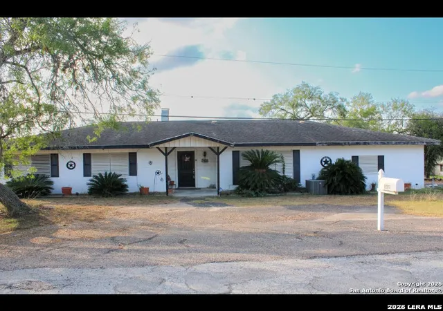 Photo 1 of Single family home for sale at 102 Holman, Lake City, TX 78368 | MLS# 1863905 | Listing updated on 2026-09-12