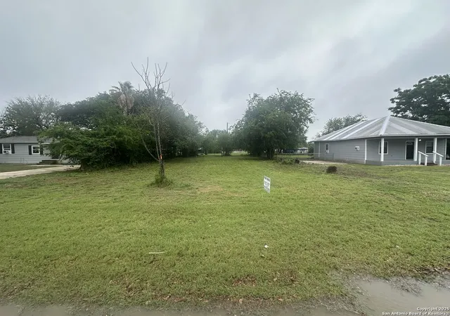 Photo 2 of Land for sale at 409 1/2 Davis, Devine, TX 78016 | MLS# 1863926 | Listing updated on 2025-08-01