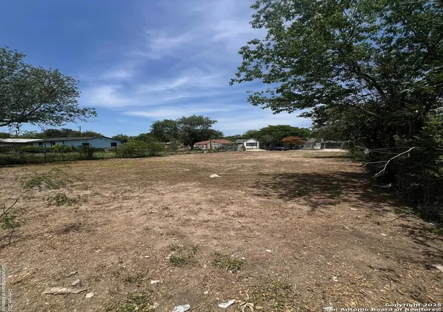 Photo 2 of Sale Pending at 5434 Ergill Ln, San Antonio, TX 78227 | MLS# 1864062 | Listing updated on 2025-12-20
